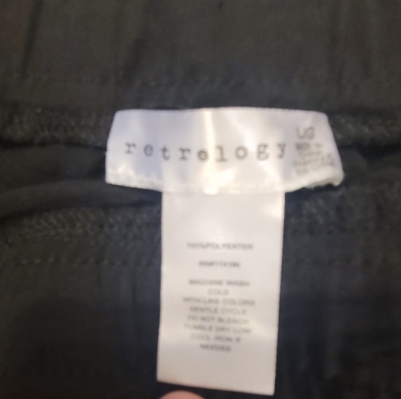 Women's Retrology Airwash Wear Anywhere Shorts Size Large - Picture 3 of 4